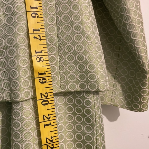 Henry Lee 2-Pc Dress Suit, Light Lime, Straight Line, 3/4 Sleeves, size 10P - Picture 3 of 16